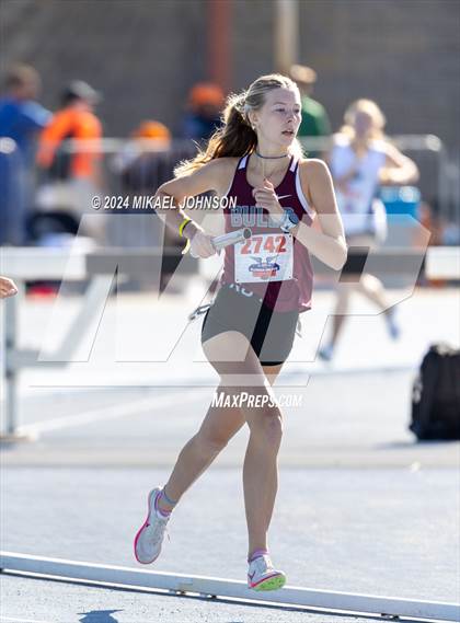 Thumbnail 1 in UF Relays (Saturday - 4 x 800 Meter Heat 2) photogallery.
