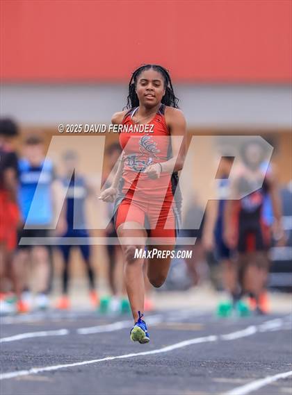 Thumbnail 1 in SAC Meet #2 at Hoke County (Girls) photogallery.