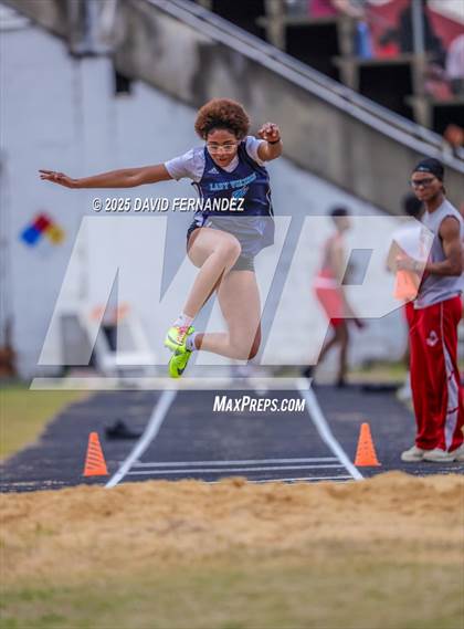 Thumbnail 1 in SAC Meet #2 at Hoke County (Girls) photogallery.