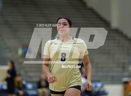 Thumbnail 2 in Southwest vs Edison  (UIL 5A Region 4 Bi-District Playoff) photogallery.
