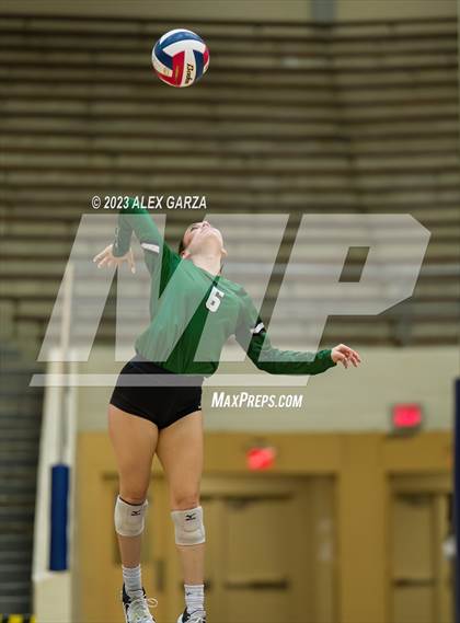 Thumbnail 2 in Southwest vs Edison  (UIL 5A Region 4 Bi-District Playoff) photogallery.