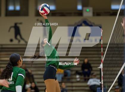 Thumbnail 3 in Southwest vs Edison  (UIL 5A Region 4 Bi-District Playoff) photogallery.