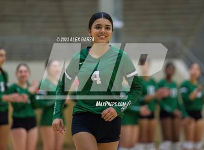 Thumbnail 2 in Southwest vs Edison  (UIL 5A Region 4 Bi-District Playoff) photogallery.