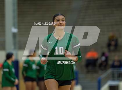 Thumbnail 2 in Southwest vs Edison  (UIL 5A Region 4 Bi-District Playoff) photogallery.