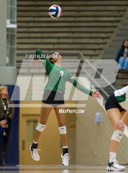 Thumbnail 2 in Southwest vs Edison  (UIL 5A Region 4 Bi-District Playoff) photogallery.