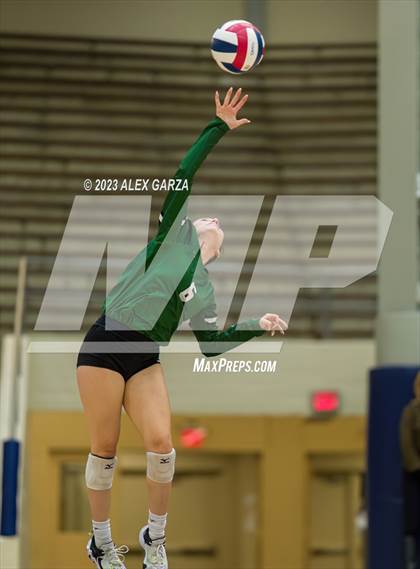 Thumbnail 1 in Southwest vs Edison  (UIL 5A Region 4 Bi-District Playoff) photogallery.