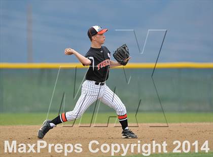 Thumbnail 2 in Grand Junction vs. Dakota Ridge (CHSAA 5A District 4 1st Round) photogallery.