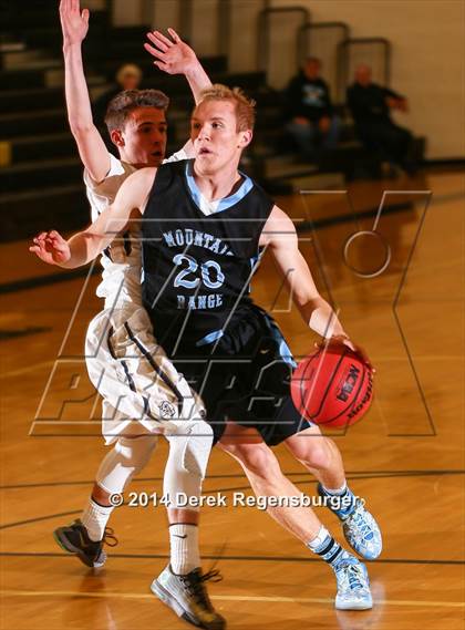 Thumbnail 1 in Legacy vs Mountain Range (Thunderhawks Hoopfest) photogallery.