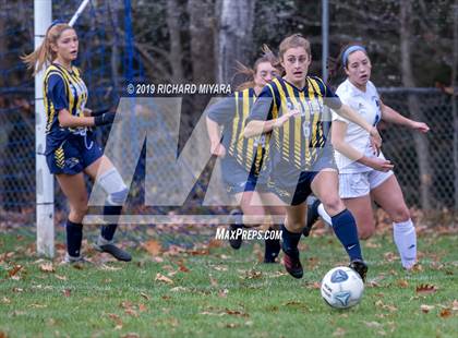 Thumbnail 2 in Bow vs. Oyster River (NHIAA D2 Quarterfinal) photogallery.