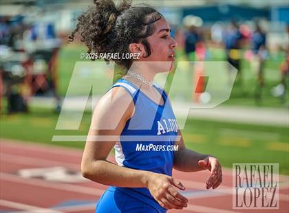 Thumbnail 3 in Panther Relays (100M) photogallery.