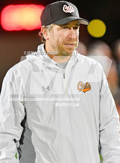 Thumbnail 3 in Saint Francis @ Los Gatos (CIF CCS D1 QuarterFinals) photogallery.