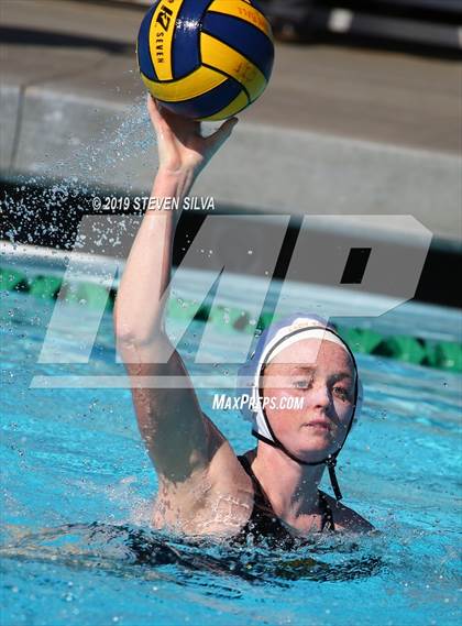 Thumbnail 2 in Foothill vs. Laguna Beach (CIF SoCal Regional D1 Semifinal) photogallery.