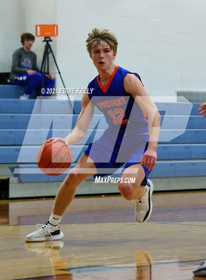 Thumbnail 2 in Trinity Christian vs Covenant Christian (Krum Invitational) photogallery.