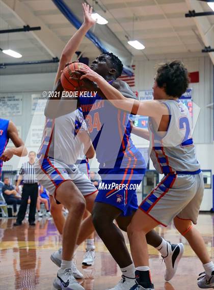 Thumbnail 3 in Trinity Christian vs Covenant Christian (Krum Invitational) photogallery.