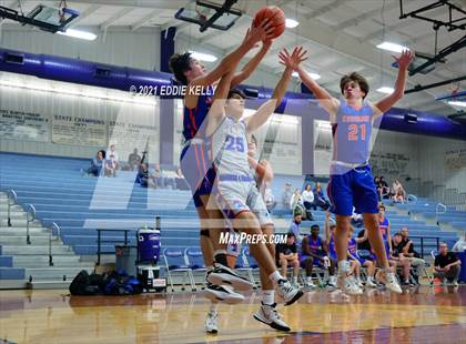 Thumbnail 2 in Trinity Christian vs Covenant Christian (Krum Invitational) photogallery.