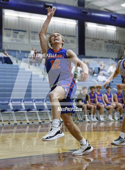 Thumbnail 3 in Trinity Christian vs Covenant Christian (Krum Invitational) photogallery.