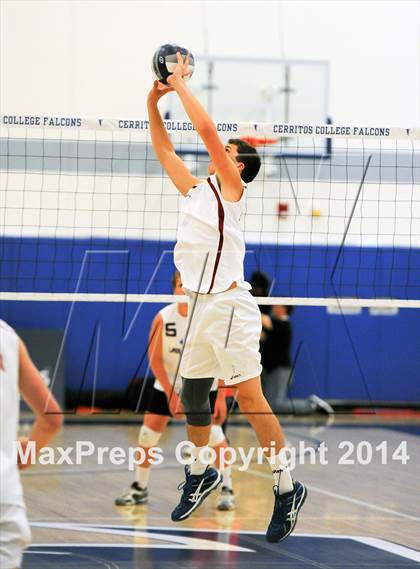 Thumbnail 2 in Esperanza vs Laguna Beach (CIF SS D2 Final) photogallery.
