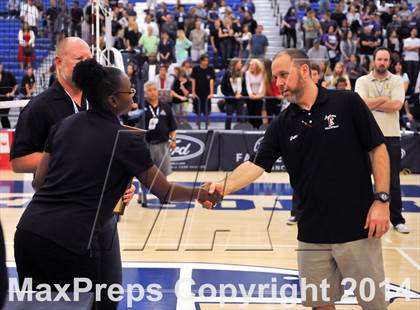 Thumbnail 2 in Esperanza vs Laguna Beach (CIF SS D2 Final) photogallery.