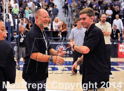 Thumbnail 1 in Esperanza vs Laguna Beach (CIF SS D2 Final) photogallery.