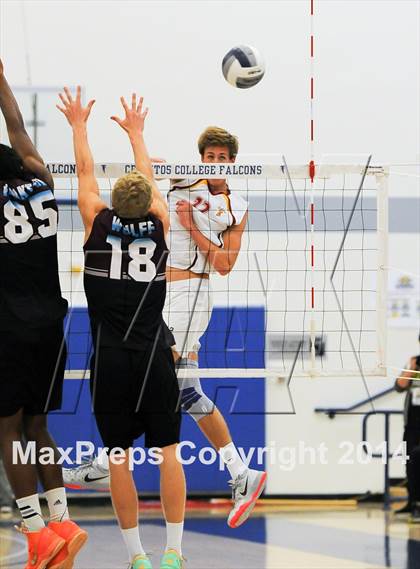 Thumbnail 3 in Esperanza vs Laguna Beach (CIF SS D2 Final) photogallery.