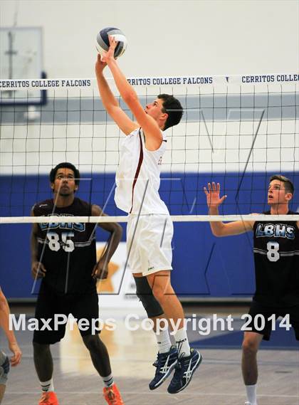Thumbnail 3 in Esperanza vs Laguna Beach (CIF SS D2 Final) photogallery.
