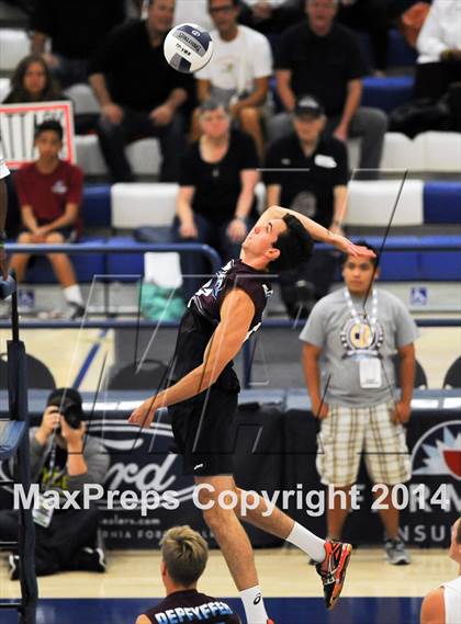Thumbnail 2 in Esperanza vs Laguna Beach (CIF SS D2 Final) photogallery.