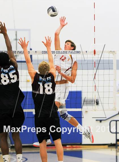 Thumbnail 2 in Esperanza vs Laguna Beach (CIF SS D2 Final) photogallery.