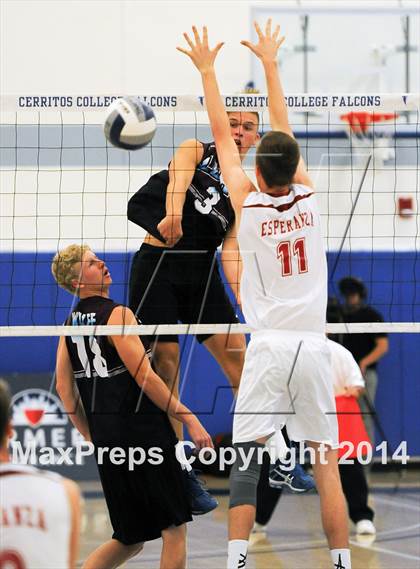 Thumbnail 3 in Esperanza vs Laguna Beach (CIF SS D2 Final) photogallery.