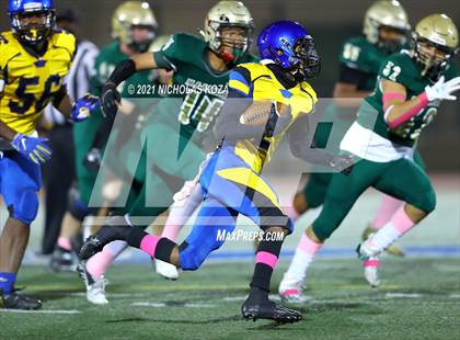 Thumbnail 2 in Verbum Dei vs. St. Monica photogallery.