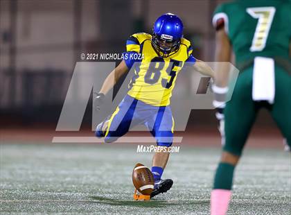 Thumbnail 2 in Verbum Dei vs. St. Monica photogallery.