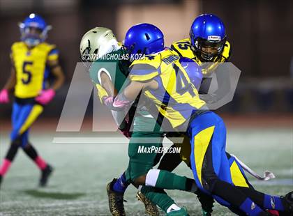 Thumbnail 2 in Verbum Dei vs. St. Monica photogallery.