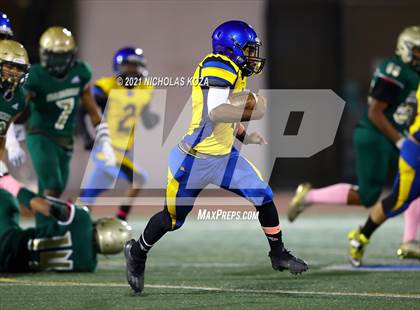 Thumbnail 1 in Verbum Dei vs. St. Monica photogallery.