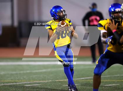 Thumbnail 2 in Verbum Dei vs. St. Monica photogallery.