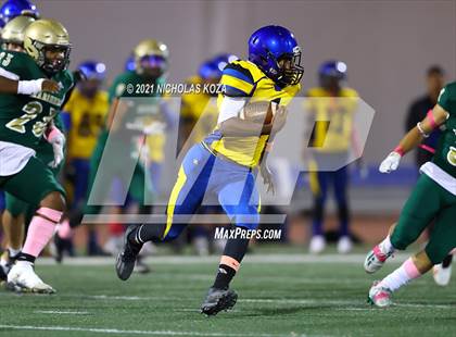 Thumbnail 1 in Verbum Dei vs. St. Monica photogallery.
