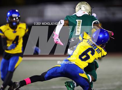 Thumbnail 3 in Verbum Dei vs. St. Monica photogallery.