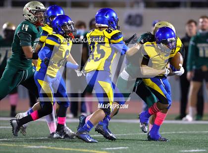 Thumbnail 2 in Verbum Dei vs. St. Monica photogallery.
