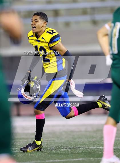 Thumbnail 3 in Verbum Dei vs. St. Monica photogallery.