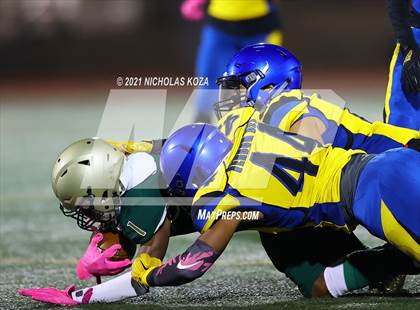 Thumbnail 1 in Verbum Dei vs. St. Monica photogallery.