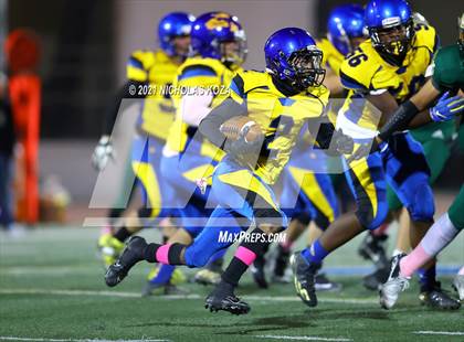 Thumbnail 3 in Verbum Dei vs. St. Monica photogallery.