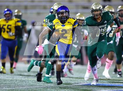Thumbnail 1 in Verbum Dei vs. St. Monica photogallery.