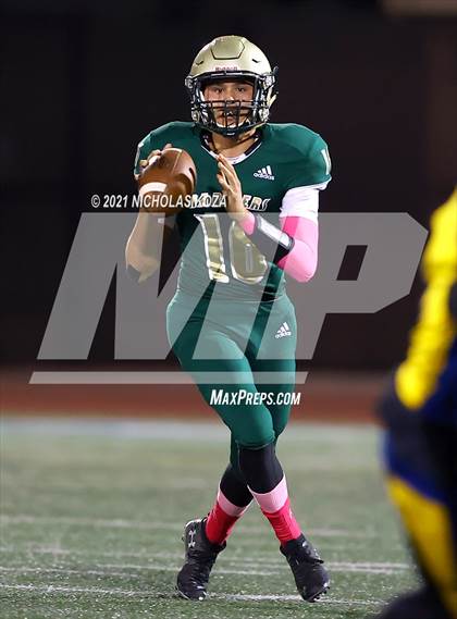Thumbnail 2 in Verbum Dei vs. St. Monica photogallery.