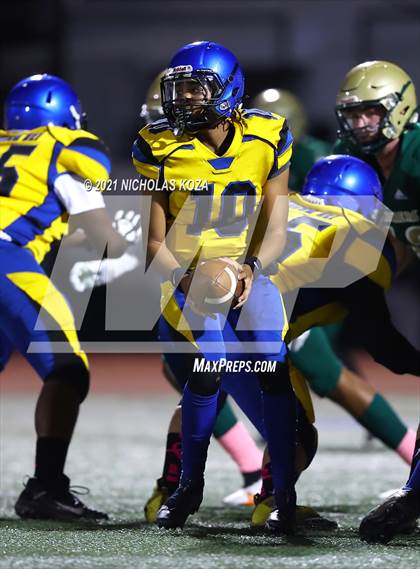 Thumbnail 2 in Verbum Dei vs. St. Monica photogallery.