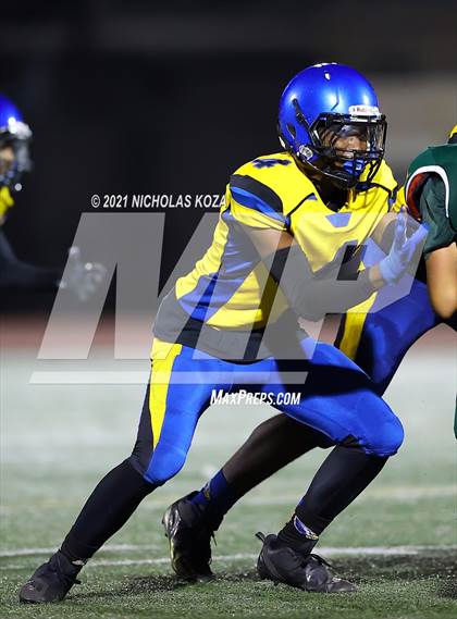 Thumbnail 2 in Verbum Dei vs. St. Monica photogallery.
