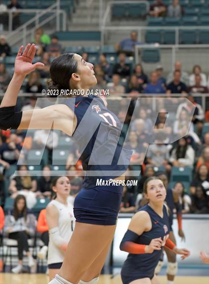 Thumbnail 3 in Seven Lakes vs Tompkins (UIL Volleyball 6A Regional Quarterfinal) photogallery.