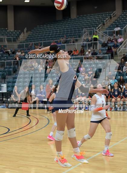 Thumbnail 3 in Seven Lakes vs Tompkins (UIL Volleyball 6A Regional Quarterfinal) photogallery.
