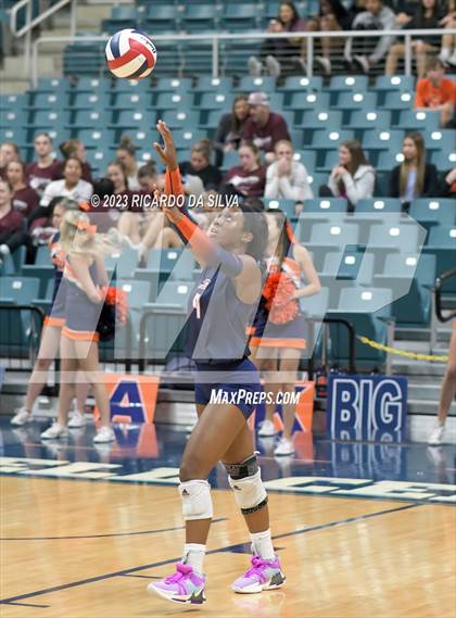 Thumbnail 3 in Seven Lakes vs Tompkins (UIL Volleyball 6A Regional Quarterfinal) photogallery.