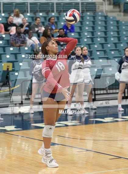 Thumbnail 2 in Seven Lakes vs Tompkins (UIL Volleyball 6A Regional Quarterfinal) photogallery.