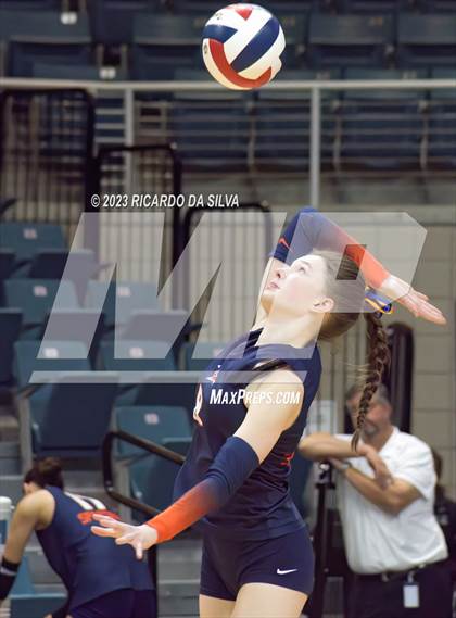 Thumbnail 2 in Seven Lakes vs Tompkins (UIL Volleyball 6A Regional Quarterfinal) photogallery.