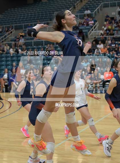 Thumbnail 3 in Seven Lakes vs Tompkins (UIL Volleyball 6A Regional Quarterfinal) photogallery.