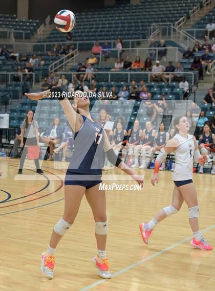 Thumbnail 3 in Seven Lakes vs Tompkins (UIL Volleyball 6A Regional Quarterfinal) photogallery.